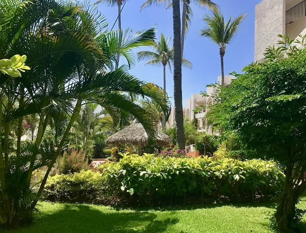 Condo Playa E hotel detail image 1