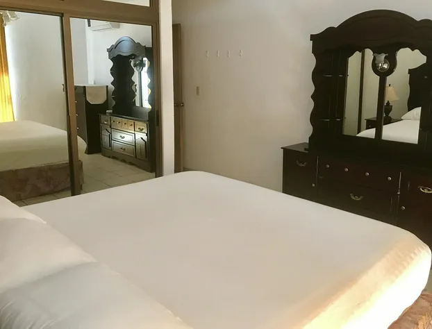 Condo Playa E hotel detail image 2