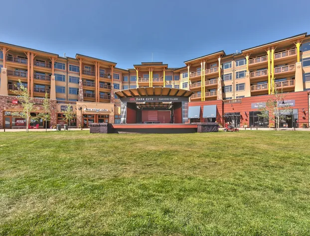 Sundial Lodge hotel detail image 1