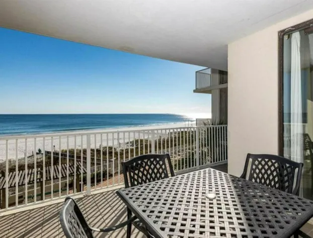 Shoalwater By Meyer Vacation Rentals hotel detail image 1