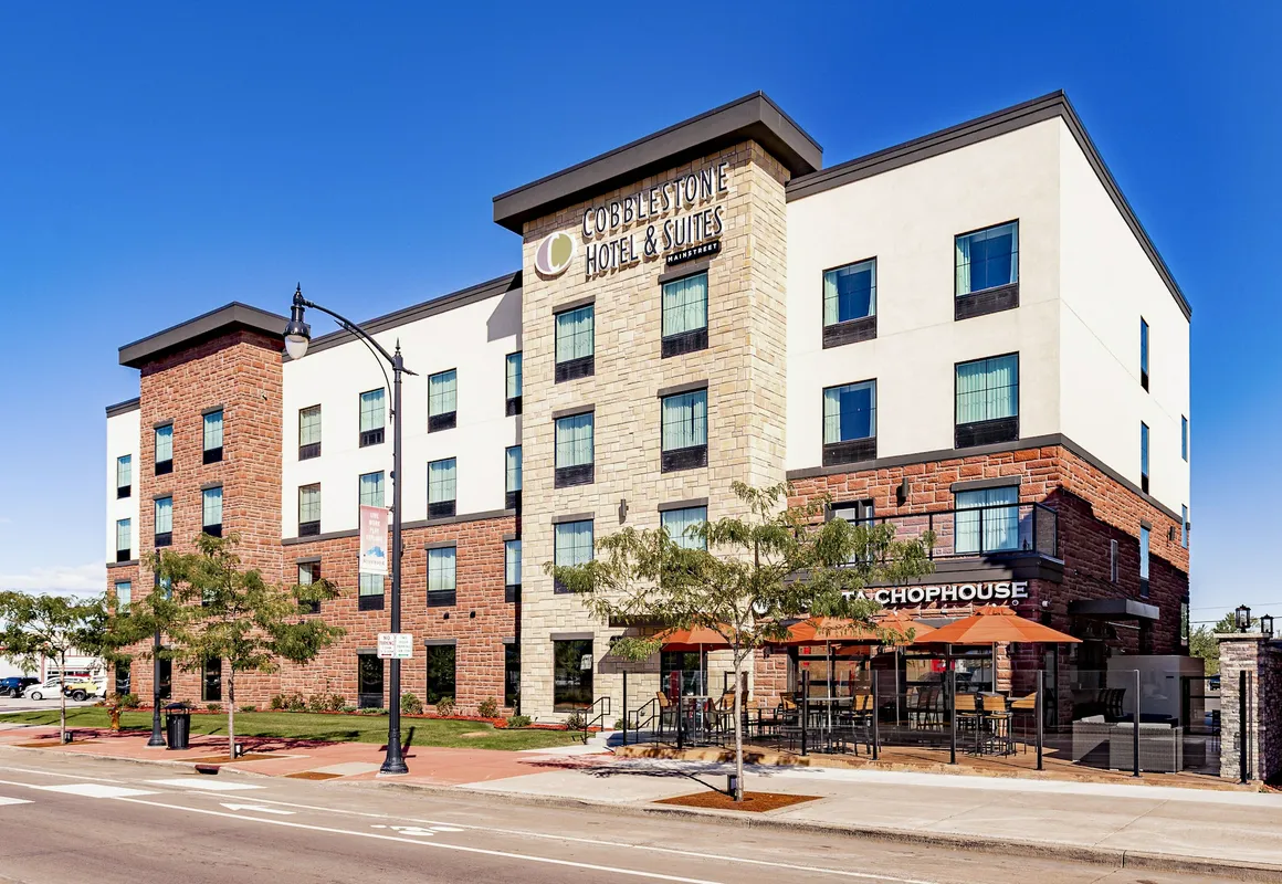 Cobblestone Hotel & Suites - Superior Duluth hotel hero