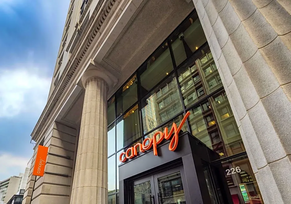 Canopy by Hilton Chicago Central Loop hotel hero