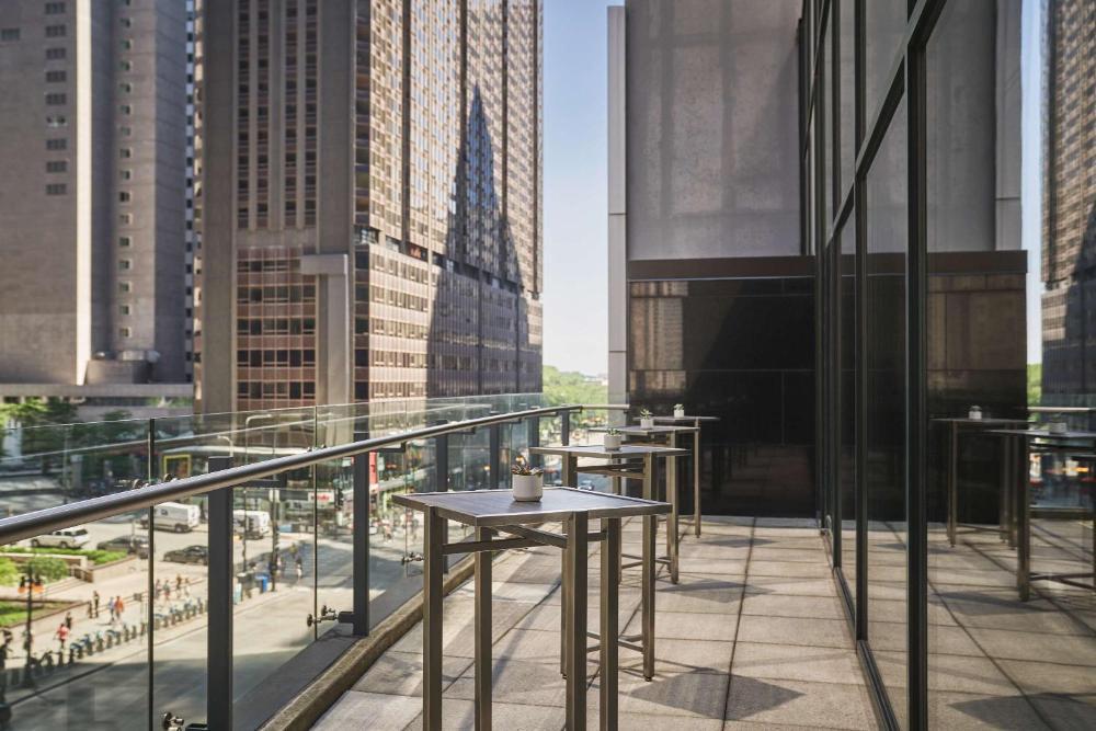 Pendry Chicago hotel hero
