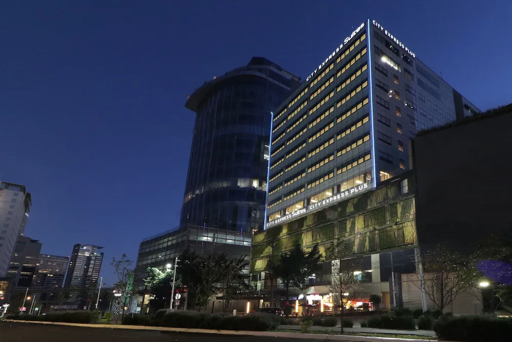 City Express Suites by Marriott Ciudad de México Santa Fe hotel hero