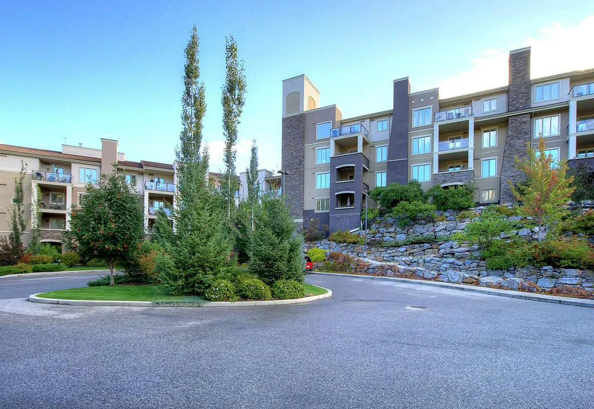 Pinnacle Pointe by KVR hotel hero