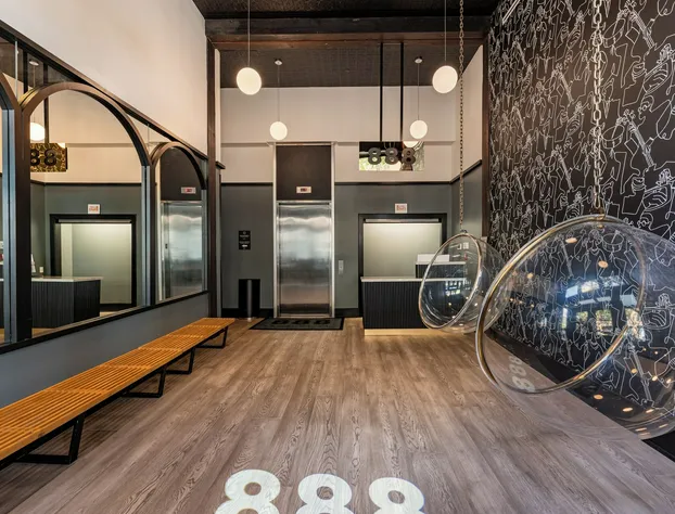 New Orleans Luxury Collection hotel detail image 3