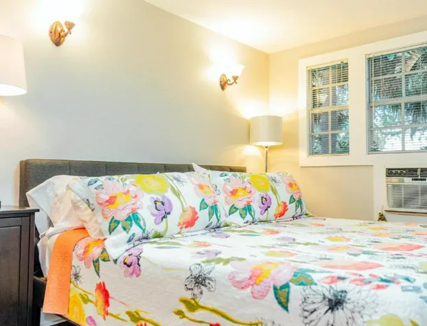 Meranova Guest Inn hotel detail image 4