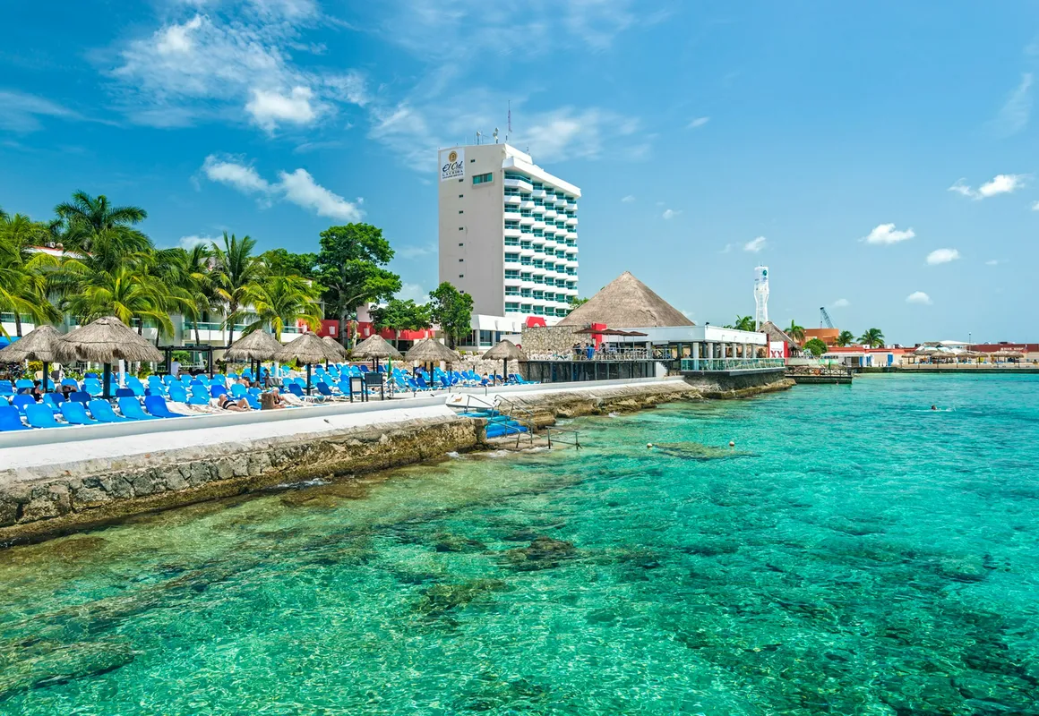 El Cid La Ceiba Beach hotel hero