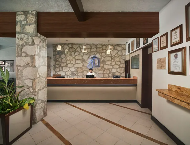 El Cid La Ceiba Beach hotel detail image 4