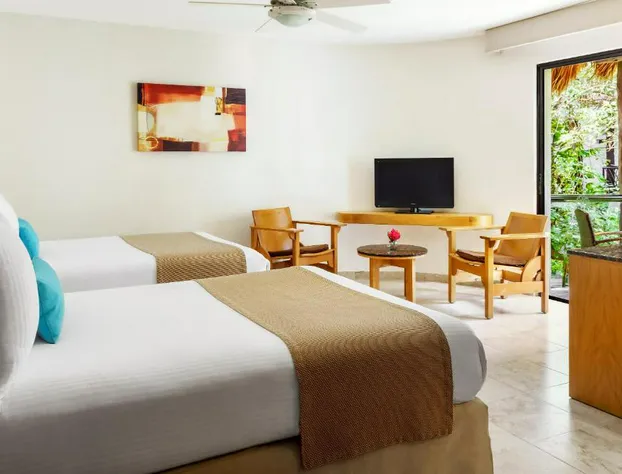 The Reef Playacar Beach Resort & Spa hotel detail image 4