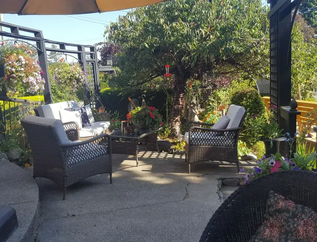 By The Sea BnB hotel detail image 4