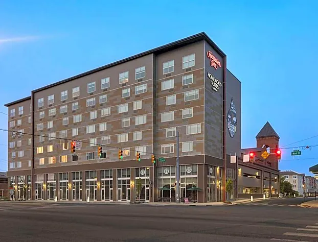 Hampton Inn Indianapolis Downtown IUPUI hotel detail image 2