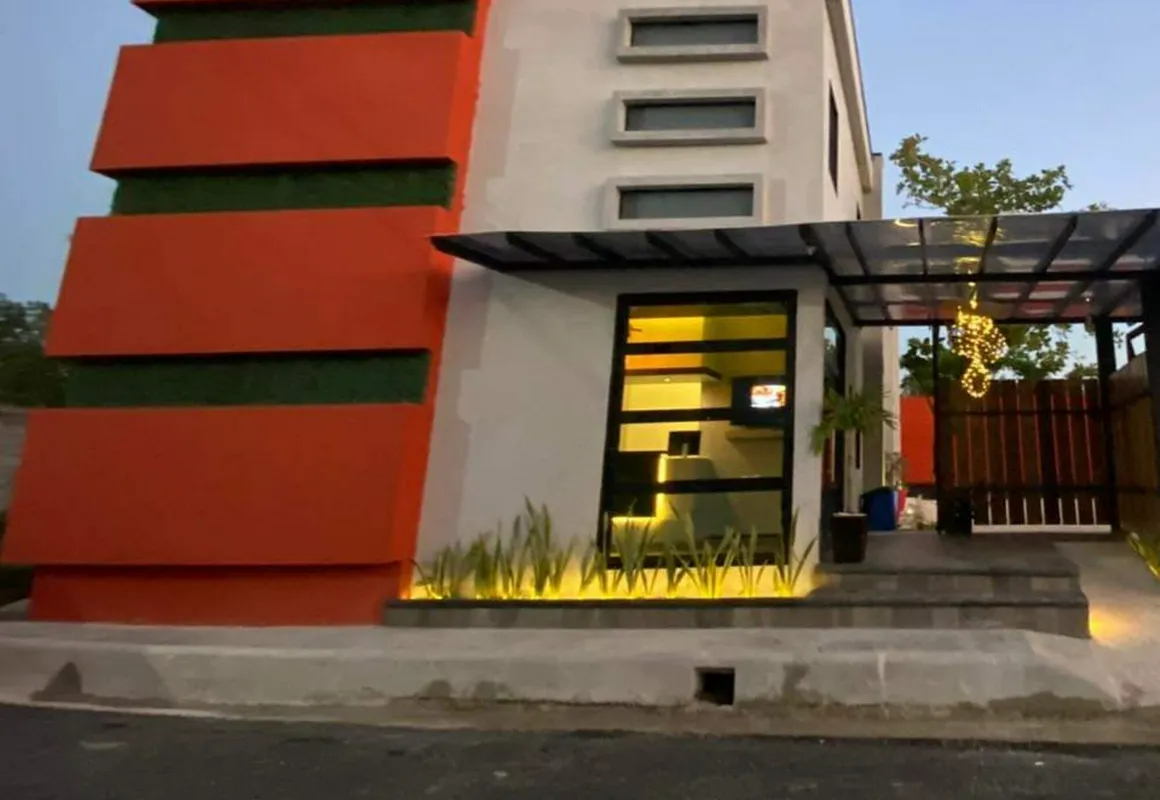 Taxaha Suite hotel hero