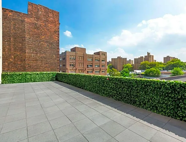 Wingate by Wyndham Bronx/Haven Park hotel detail image 2