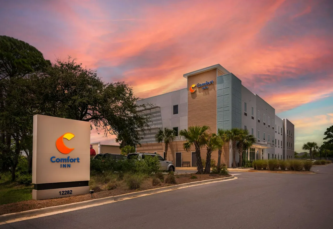 Comfort Inn Miramar Beach-Destin hotel hero