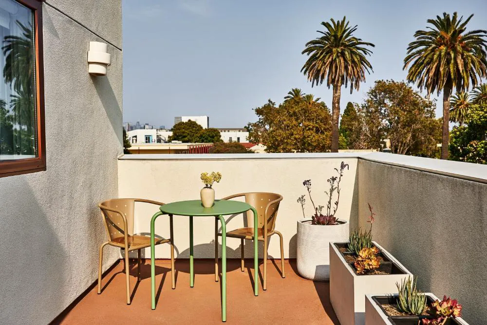 Alsace LA hotel hero