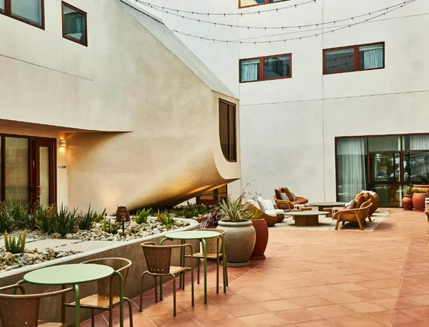 Alsace LA hotel detail image 3