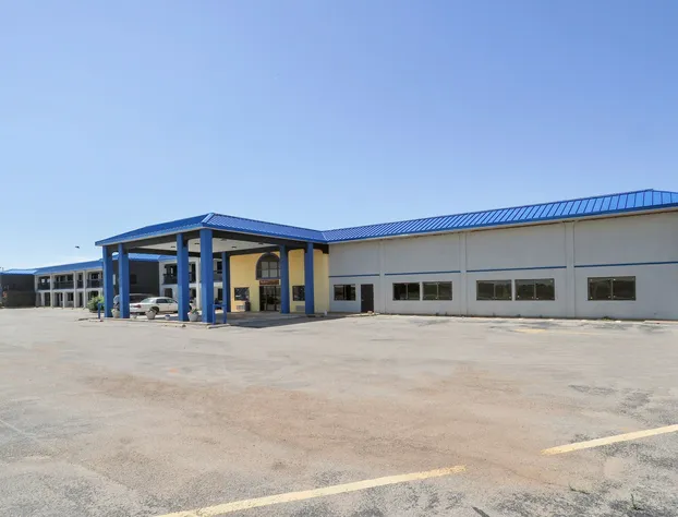 Lonestar Inn & Suites, Erick OK - Hwy 40 BY OYO hotel detail image 2