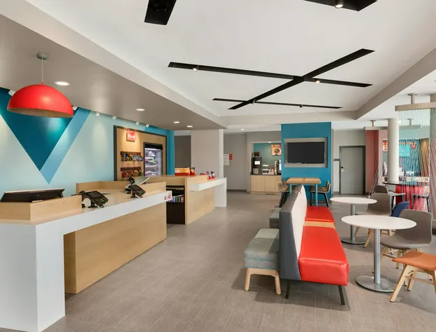 avid Hotel Ft Lauderdale Airport – Cruise by IHG hotel detail image 2