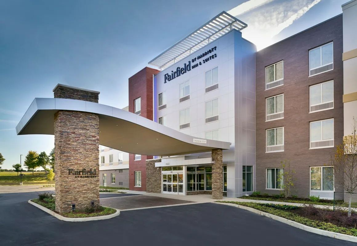 Fairfield Inn & Suites by Marriott Memphis Arlington hotel hero