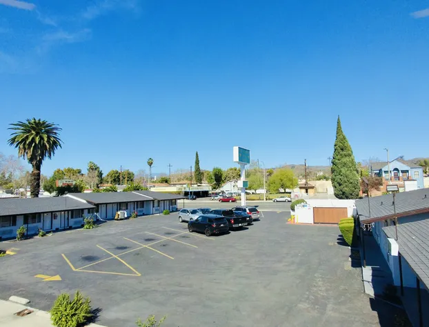 Casa Blanca Inn & Suites hotel detail image 1