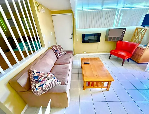 A PLACE IN THE SUN Garden Hotel - Big Units with Privacy Gardens & Heated Pool & Spa in 1 Acre Park Prime Location, PET Friendly hotel detail image 3