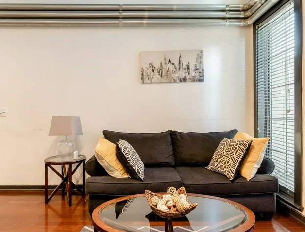 Cozy Atlantic Station Midtown Loft hotel detail image 2