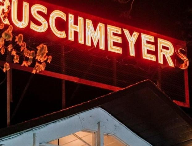 Ruschmeyers #3 - Queen hotel detail image 1