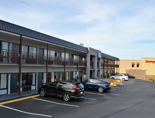 I-26 Inn hotel detail image 4