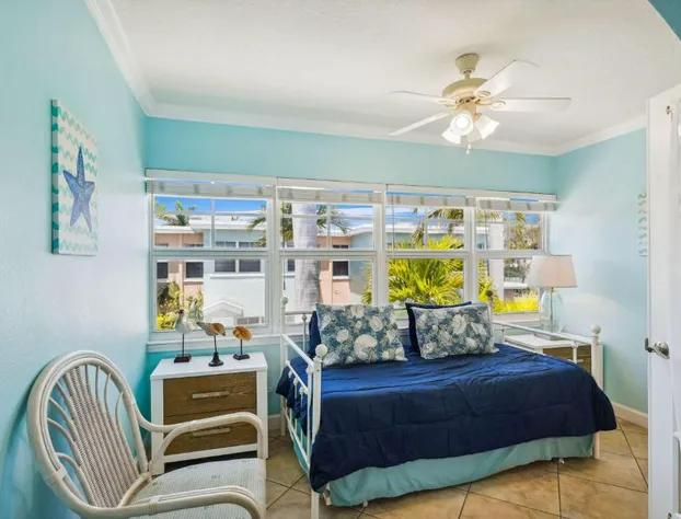 Barefoot Beach Resort hotel detail image 4