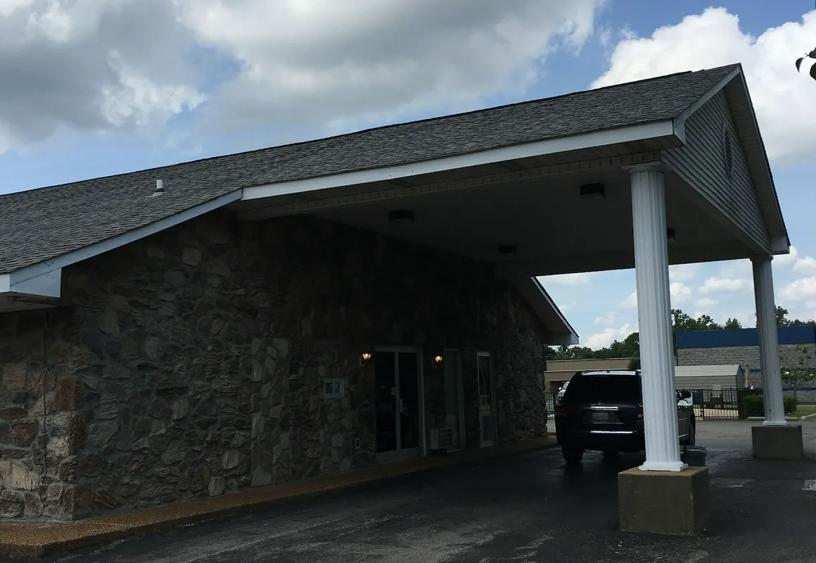 Colonial Inn hotel hero