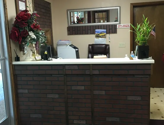 Colonial Inn hotel detail image 4