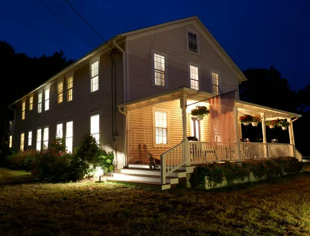 Seven Resort Style Inn near Beach hotel detail image 1