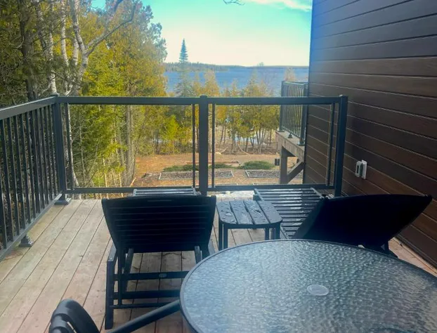 Stone Cove Waterfront Adults Only B&B hotel detail image 3