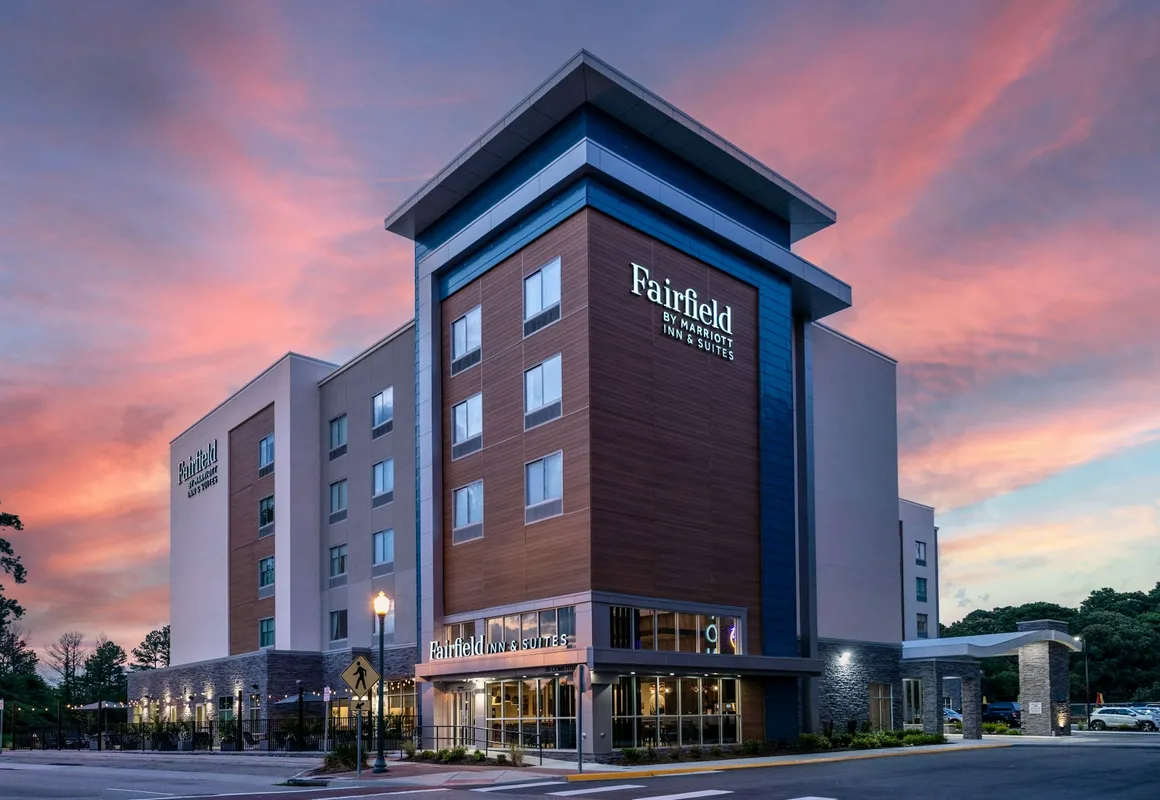 Fairfield Inn & Suites by Marriott Virginia Beach Town Center hotel hero