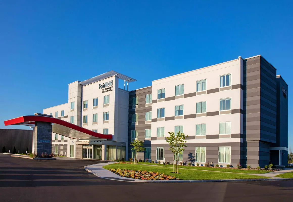 Fairfield Inn & Suites by Marriott Lewisburg hotel hero