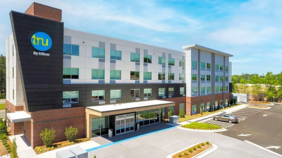 Tru by Hilton Chapel Hill hotel hero