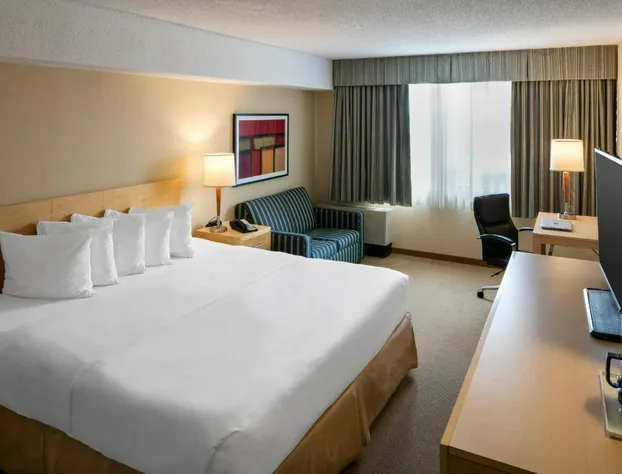 Hampton Inn by Hilton Montreal East Anjou hotel detail image 2