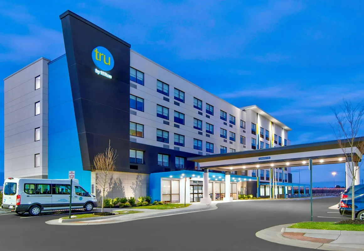 Tru By Hilton Ashburn One Loudoun, Va hotel hero