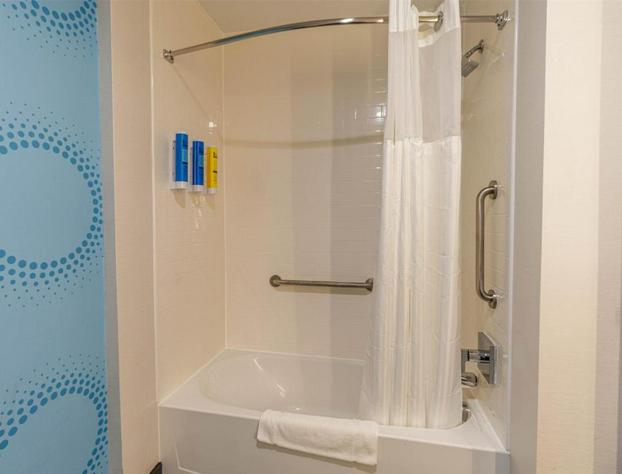 Tru by Hilton McKinney hotel detail image 3