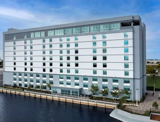 Home2 Suites by Hilton Miami Airport South Blue Lagoon hotel detail image 2
