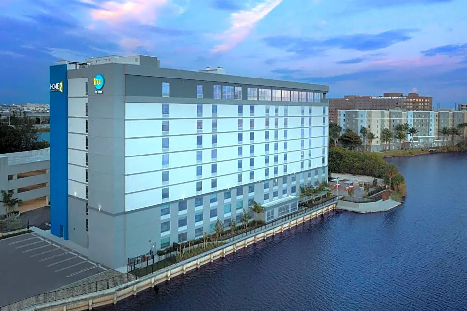 TRU by Hilton Miami Airport South Blue Lagoon, FL hotel hero