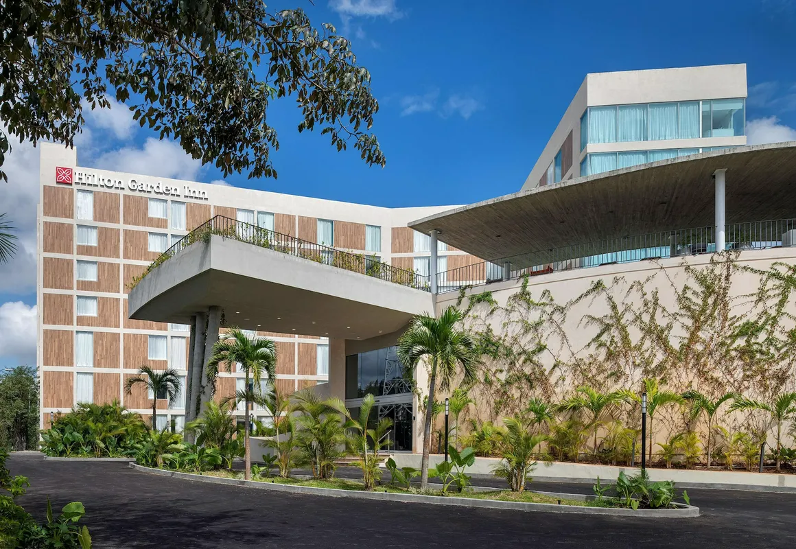 Hilton Garden Inn Cancun Airport hotel hero