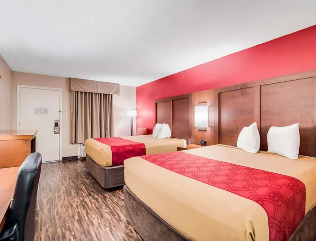 Econo Lodge hotel detail image 4