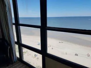 Unit 1005 at Sun N Sand Resort hotel detail image 3