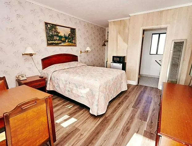 7 Inn hotel detail image 3