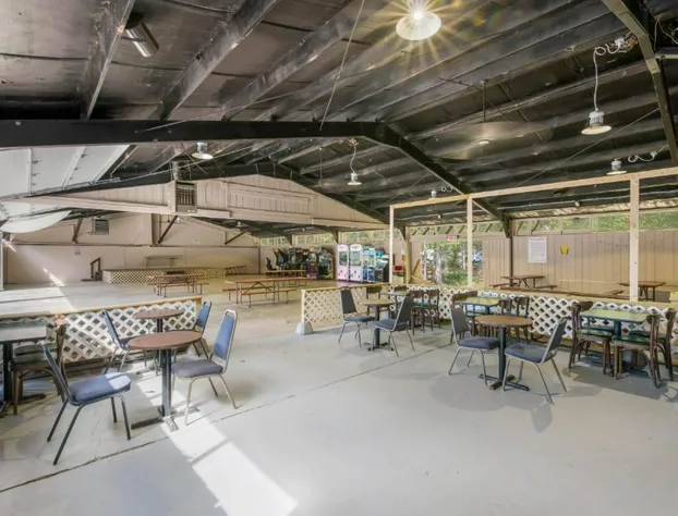 Rondout Valley Camping Resort Deluxe Park Model 3 hotel detail image 4