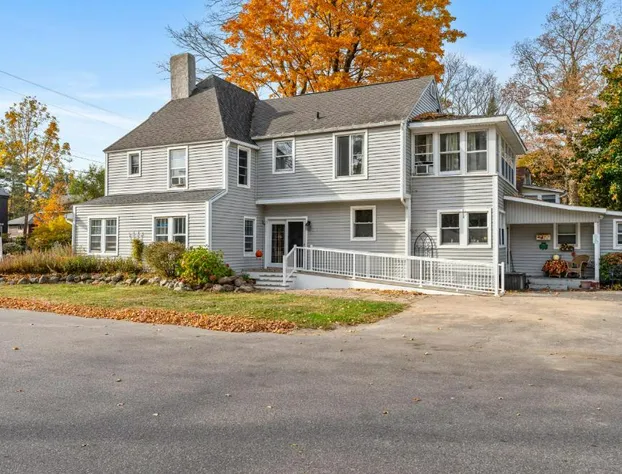 Charlevoix House - The Northside hotel detail image 1