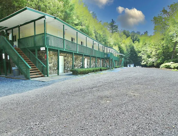 Westbrook Inn Lake George hotel detail image 1