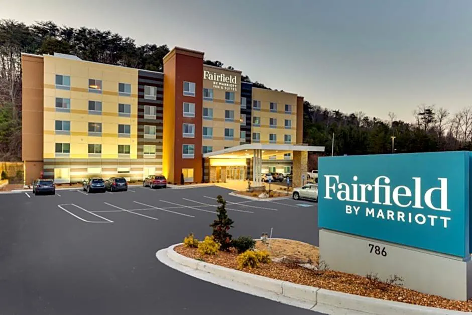 Fairfield Inn & Suites by Marriott Dalton hotel hero
